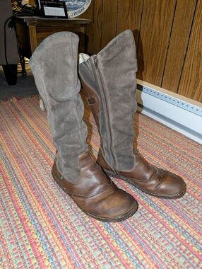 El NaturaLista Vintage Brown Tall Genuine Leather&Suede Boots